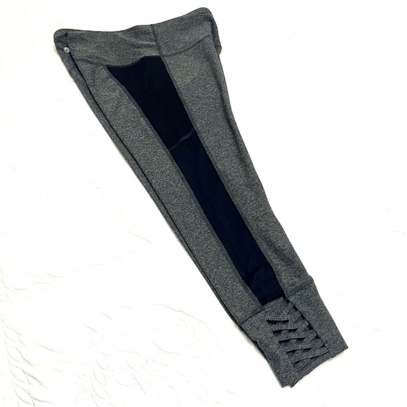 NWT 90 DEGREE BY REFLEX HI RISE GREY CAPRI LEGGINGS with MESH & RUBBER INSERTS - Picture 6 of 9